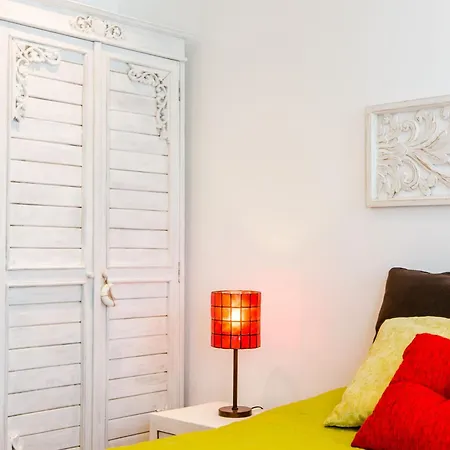 Lisbon Core Bairro Alto Chiado Apartment *