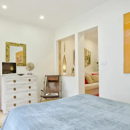 Lisbon Core Bairro Alto Chiado Apartment *